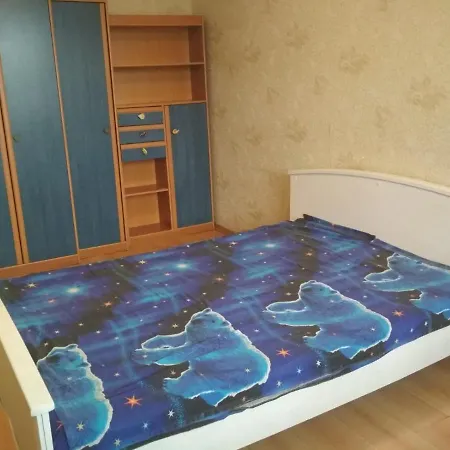 On Voronyanskogo 15/1 Appartamento *